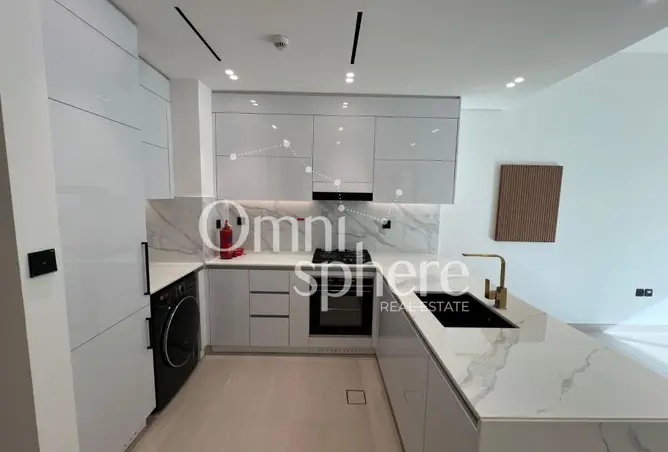 98702895 - Property Image 3