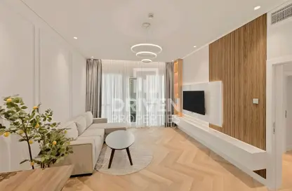 Apartment - 1 Bedroom - 2 Bathrooms for sale in Marina Pinnacle - Dubai Marina - Dubai