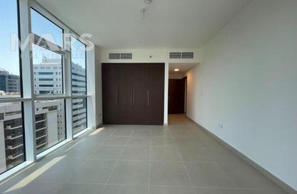 Apartment - 2 Bedrooms - 3 Bathrooms for rent in Cornich Al Khalidiya - Al Khalidiya - Abu Dhabi