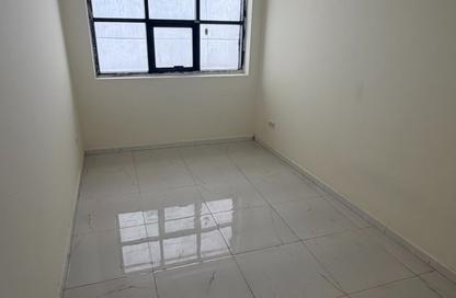 Apartment - Studio - 1 Bathroom for rent in Hor Al Anz - Deira - Dubai
