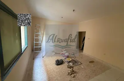 شقة - 2 غرف نوم - 2 حمامات للايجار في فندق كراون بالاس - الراشدية 1 - الراشدية - عجمان