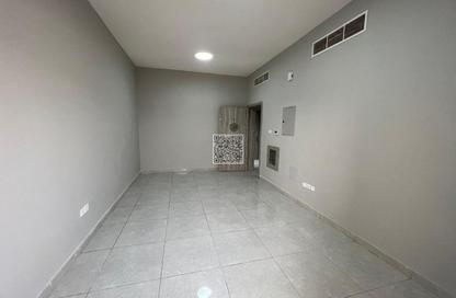 Apartment - 2 - 3 for rent in Al Jurf 3 - Al Jurf - Ajman Apartment - 2 - 3 for rent in Al Jurf 3 - Al Jurf - Ajman