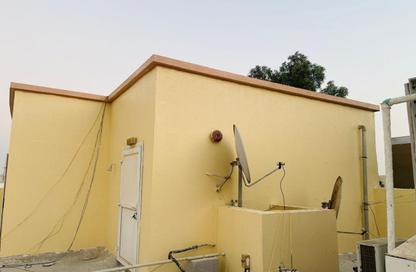 عمارة بالكامل - 8 غرف نوم - 8 حمامات للبيع في مجمع مويلح - تجارية مويلح - الشارقة