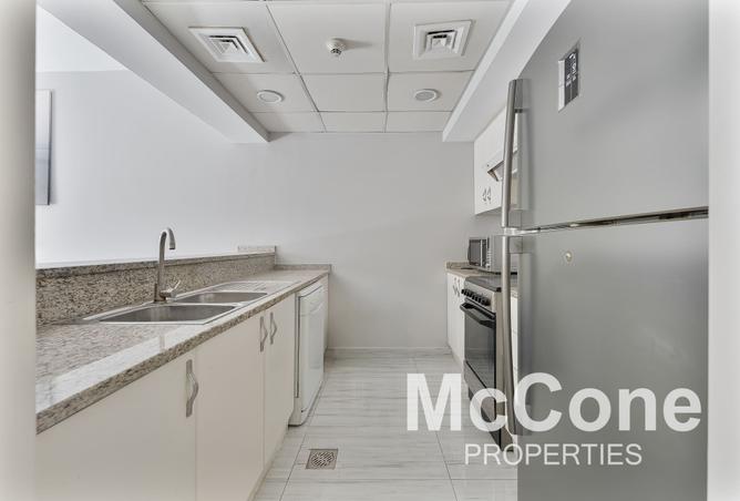 1-bed apartment in Al Dhafra 4 · Vacant · Upgraded — photo 3