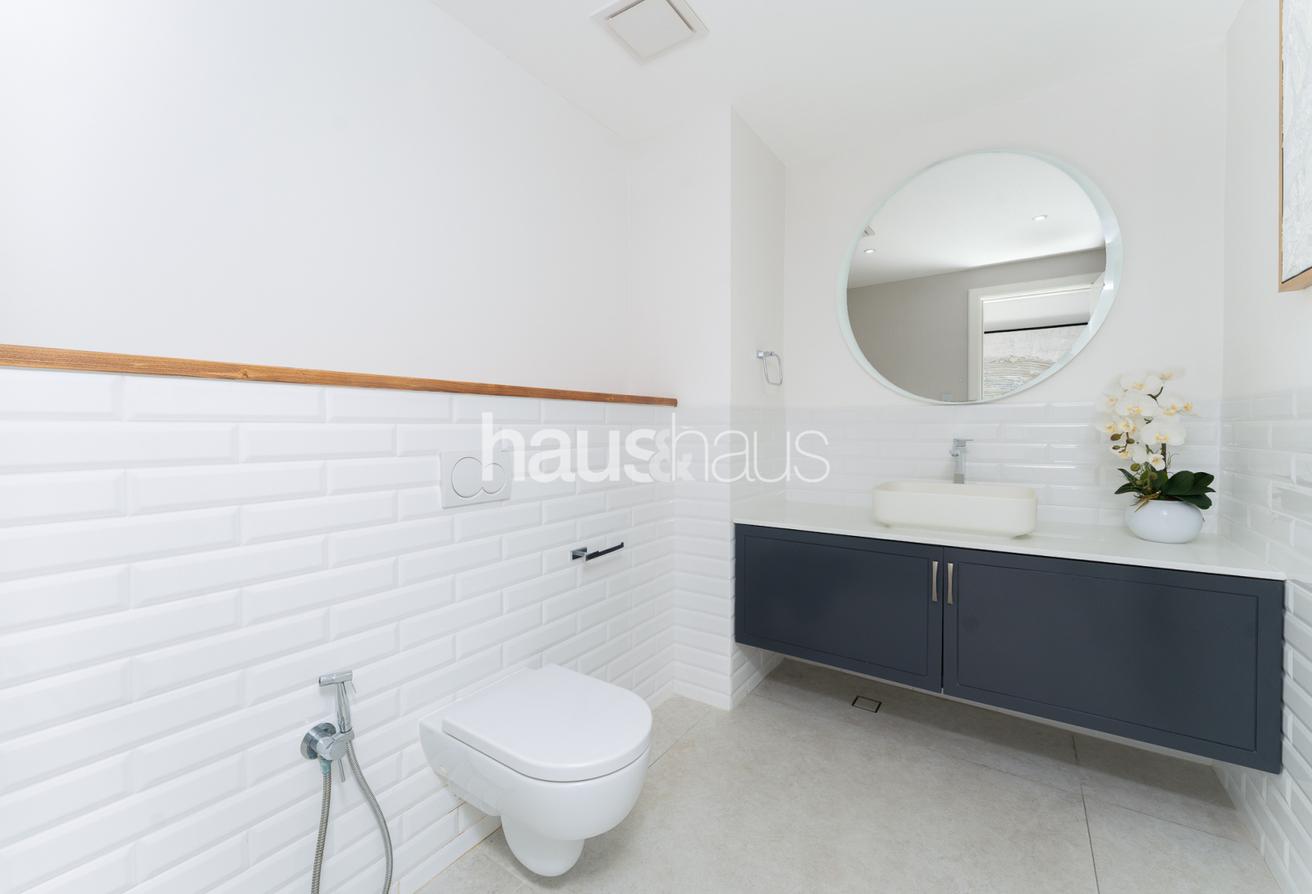 Fully upgraded | Atlantis Views | Furnished photo 20
