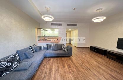 Apartment - 2 - 3 for rent in Shakespeare Circus 2 - Shakespeare Circus - Motor City - Dubai