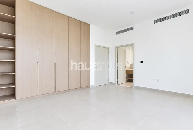 151921113 - Property Image 3