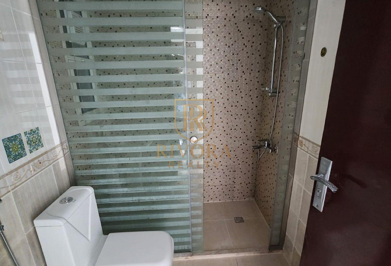 2 BHK | SPACIOUS LAYOUT | BALCONY & PARKING photo 12