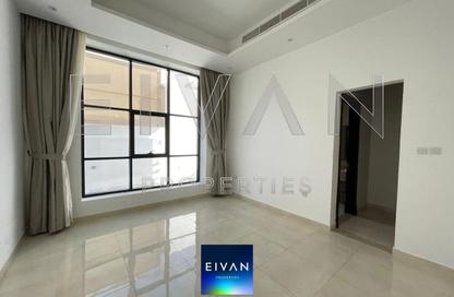 Villa - 5 Bedrooms - 7 Bathrooms for rent in Nad Al Sheba Villas - Nad Al Sheba 3 - Nad Al Sheba - Dubai