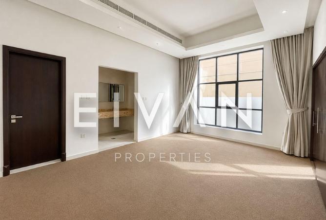 102000098 - Property Image 2