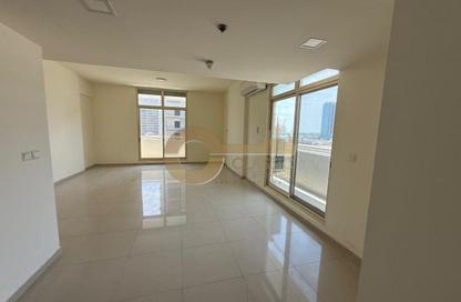 Apartment - Studio - 1 Bathroom for rent in Frankfurt Sports Tower - Dubai Sports City - Dubai