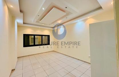 Apartment - 1 Bedroom - 2 Bathrooms for rent in Al Hudaiba - Bur Dubai - Dubai