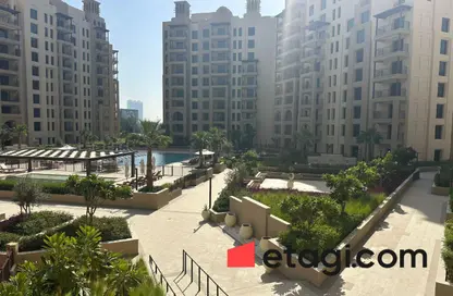 Apartment - 2 Bedrooms - 2 Bathrooms for sale in Lamaa - Madinat Jumeirah Living - Umm Suqeim - Dubai