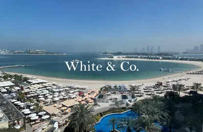 Apartment - 4 Bedrooms - 3 Bathrooms for rent in Al Das - Shoreline Apartments - Palm Jumeirah - Dubai