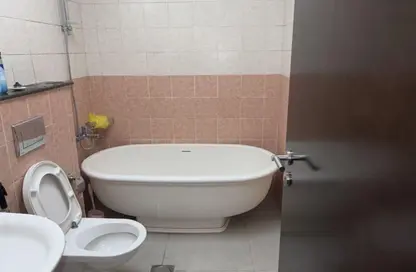 Apartment - 1 Bedroom - 2 Bathrooms for rent in Dana Tower - District 12 - Jumeirah Village Circle - Dubai