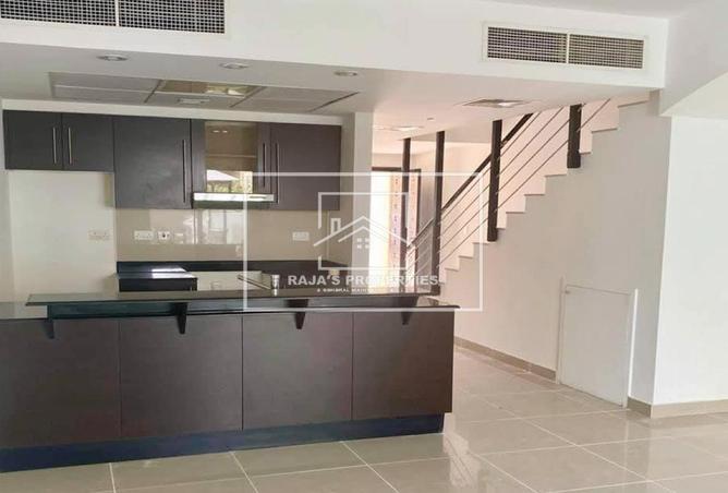 70692879 - صورة العقار 2