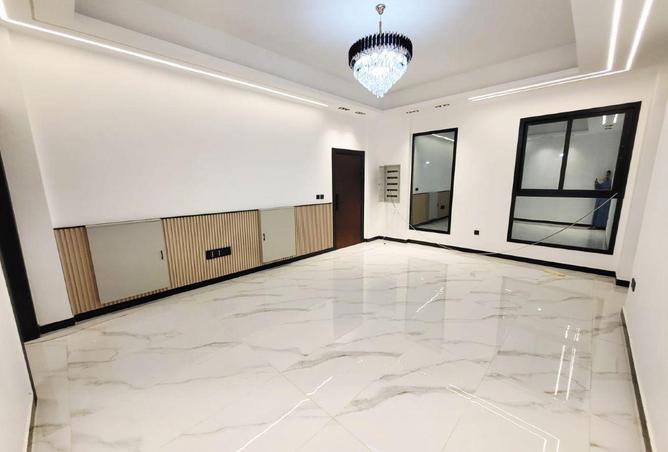 79437805 - Property Image 2