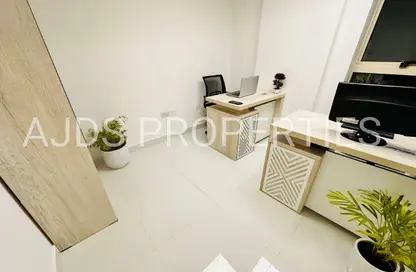Office Space - 1 Bedroom - 1 Bathroom for rent in Silver Home Building - Hor Al Anz - Deira - Dubai