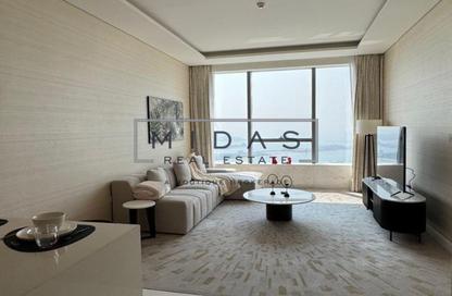 Apartment - 1 - 2 for rent in The Palm Tower - Palm Jumeirah - Dubai