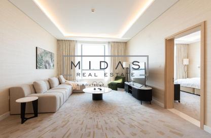 Apartment - 1 - 2 for rent in The Palm Tower - Palm Jumeirah - Dubai