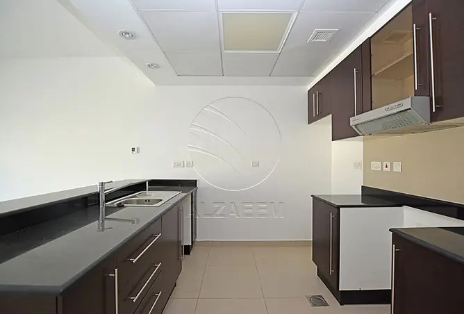 156916304 - Property Image 3