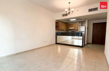 Apartment - 1 - 2 for rent in Burj Al Nujoom - Downtown Dubai - Dubai