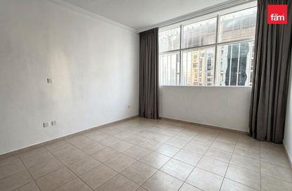 Apartment - 1 - 2 for rent in Burj Al Nujoom - Downtown Dubai - Dubai
