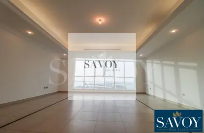 شقة - 2 غرف نوم - 4 حمامات للايجار في برج الأريام - منطقة النادي السياحي - أبوظبي