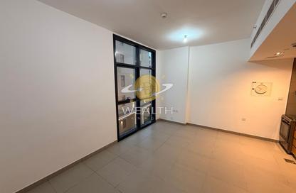 Apartment - Studio - 1 Bathroom for rent in Al Mamsha - Muwaileh - Sharjah