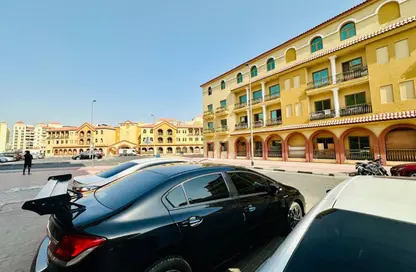 متجر - استوديو - 1 حمام للايجار في S02 - طراز أسباني - المدينة العالمية - دبي