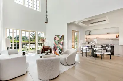 Villa - 4 Bedrooms - 5 Bathrooms for sale in Entertainment Foyer - Oasis Clusters - Jumeirah Islands - Dubai