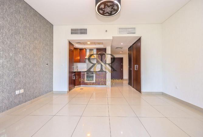 127009428 - Property Image 2