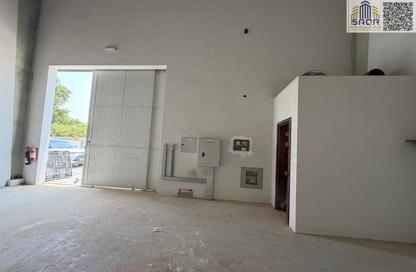 Warehouse - Studio - 1 Bathroom for rent in Ajman Industrial 1 - Ajman Industrial Area - Ajman