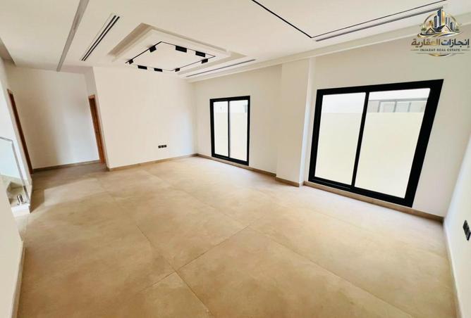 108608516 - Property Image 2