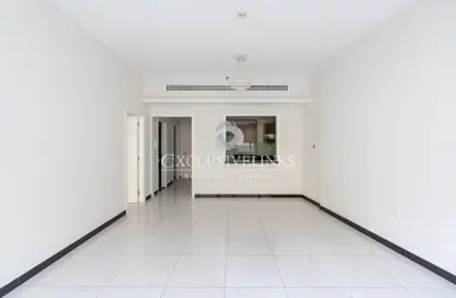 شقة - غرفة نوم - 2 حمامات للبيع في كريستال مساكن - منطقة 11 - قرية جميرا الدائرية - دبي