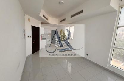 Apartment - Studio - 1 Bathroom for rent in Liwara 1 - Ajman
