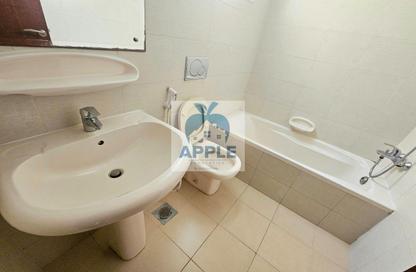 Apartment - 1 Bedroom - 2 Bathrooms for rent in Muwaileh 3 Building - Muwaileh - Sharjah