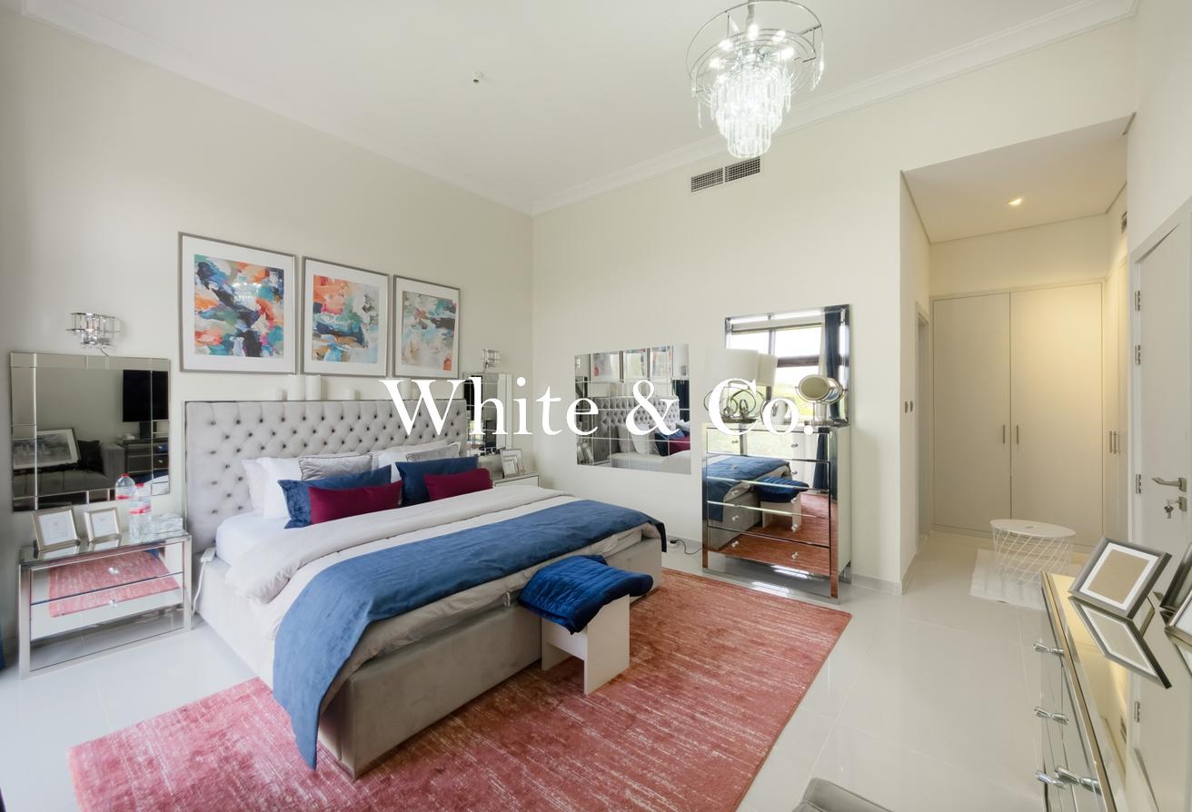 Furnished | V4 Type | Upstairs Living Area photo 15