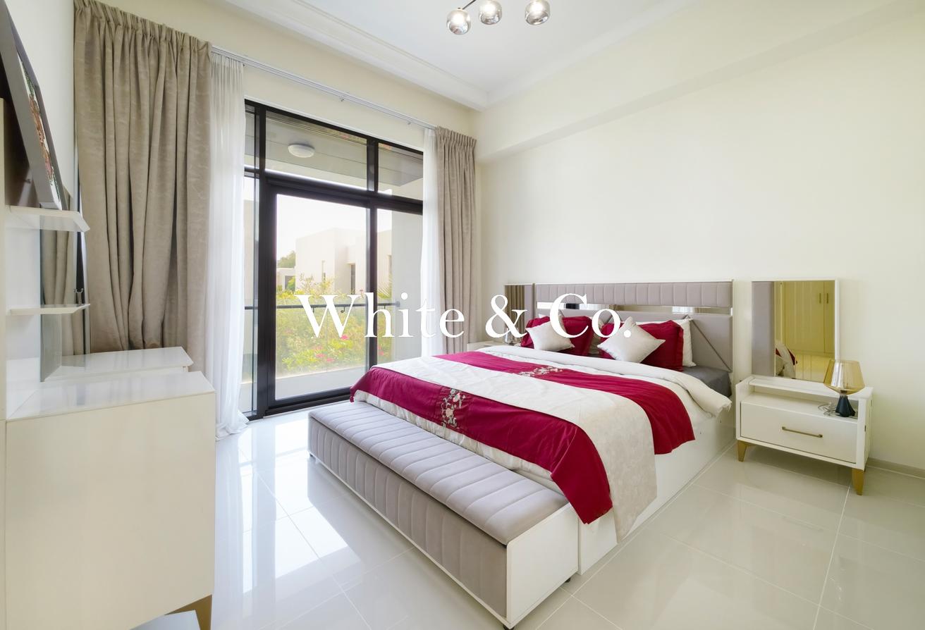 Furnished | V4 Type | Upstairs Living Area photo 12