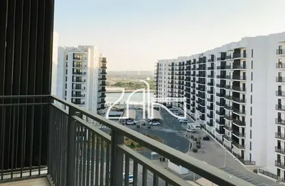 Apartment - 1 Bedroom - 1 Bathroom for rent in Waters Edge - Yas Island - Abu Dhabi