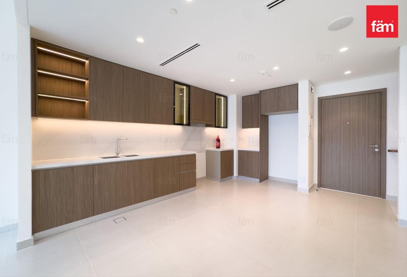 Lagoon View | Branded Residences | + Maid's photo 19