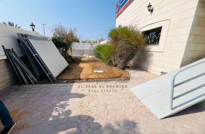 Villa - Studio - 4 for rent in Al Qadsiya - Al Sharq - Sharjah