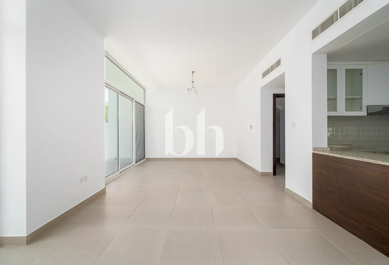 161852128 - Property Main Image