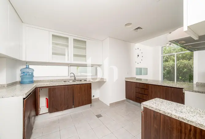 161852128 - Property Image 3