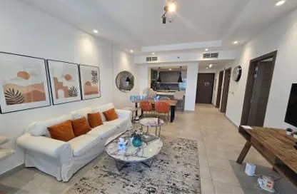 شقة - غرفة نوم - 2 حمامات للايجار في حياتي رزدنسز - منطقة 14 - قرية جميرا الدائرية - دبي