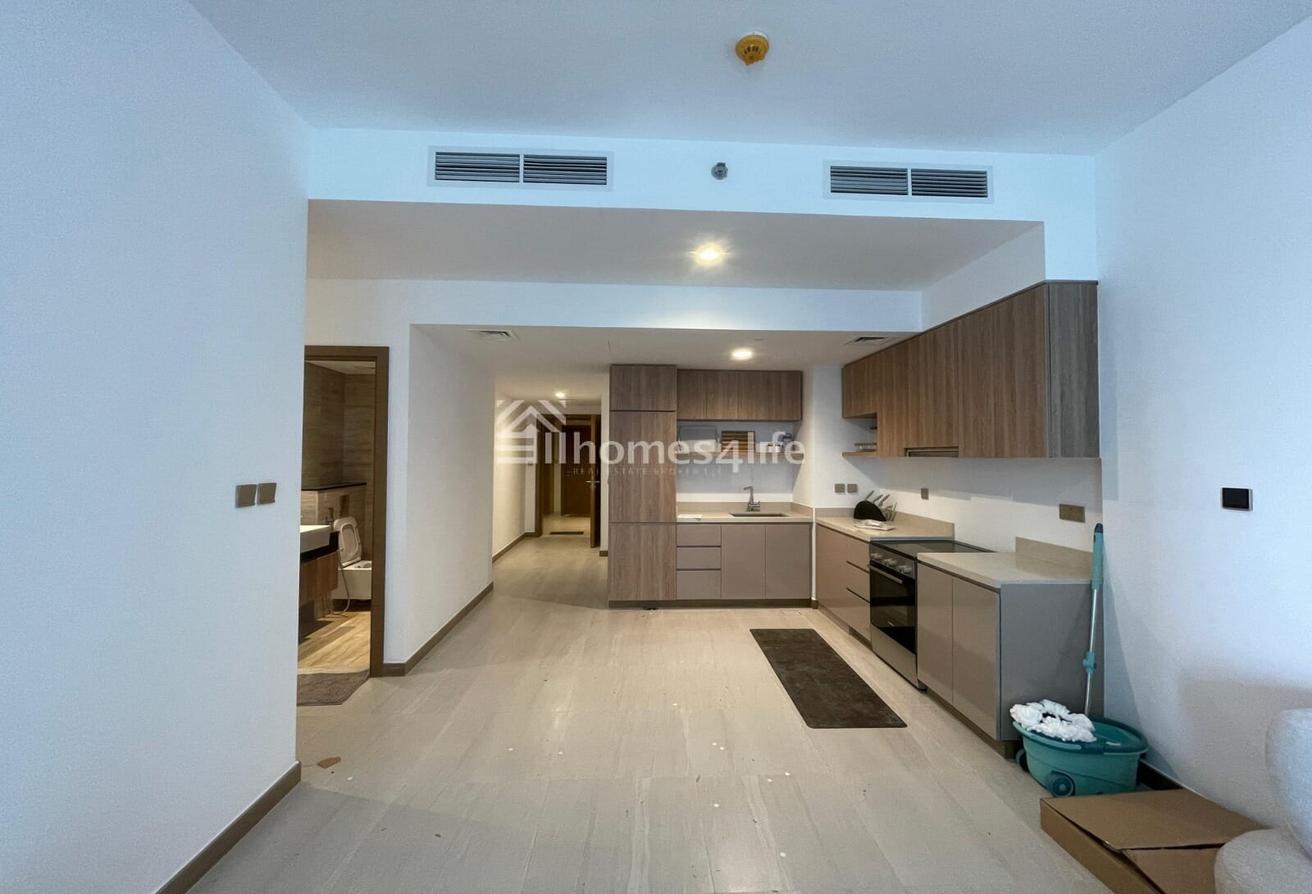 Fully FURNISHED | 2 BHK | PRIME LOCATION photo 6