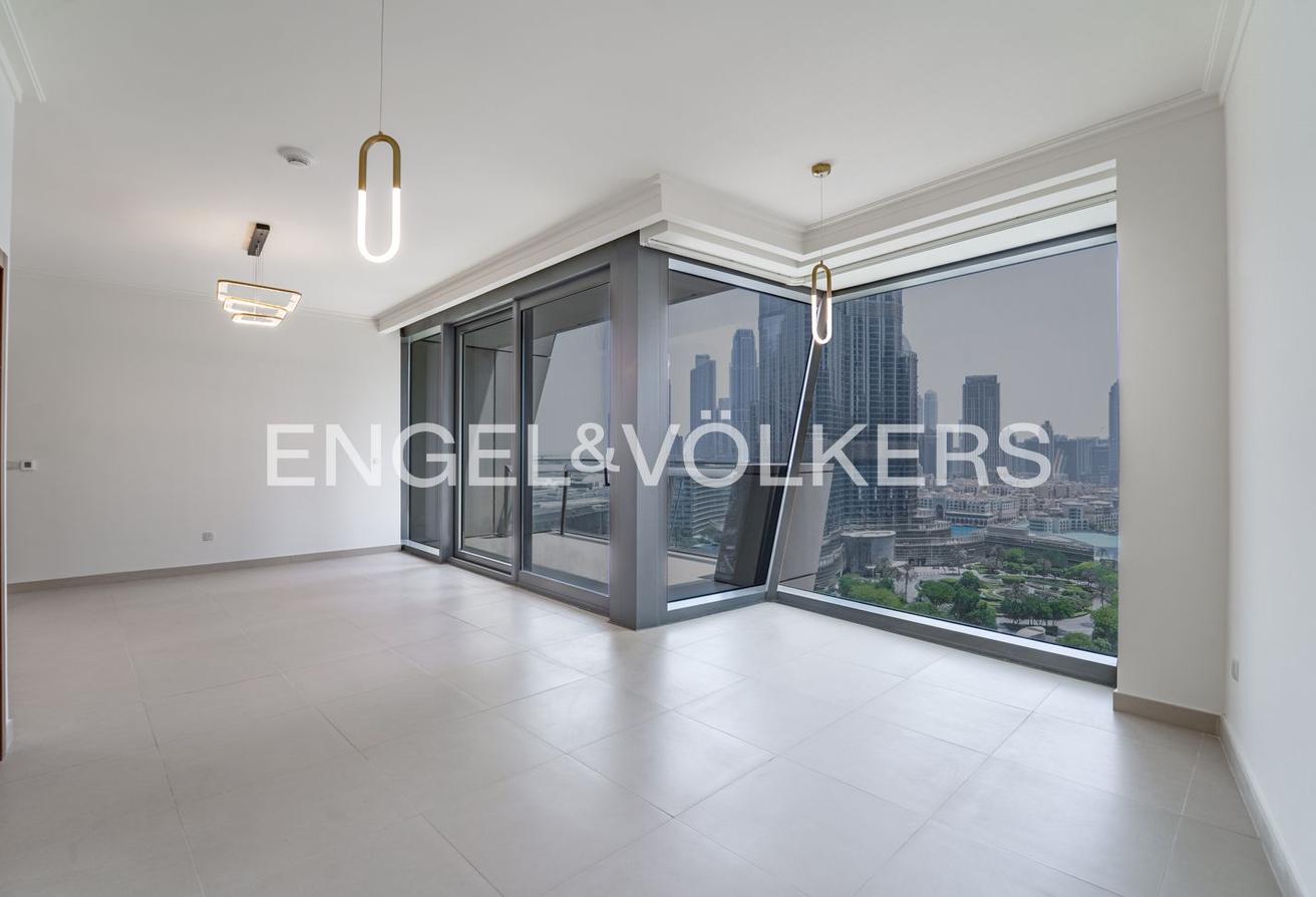 Burj Khalifa View | UPGRADED | Maid's Room photo 2