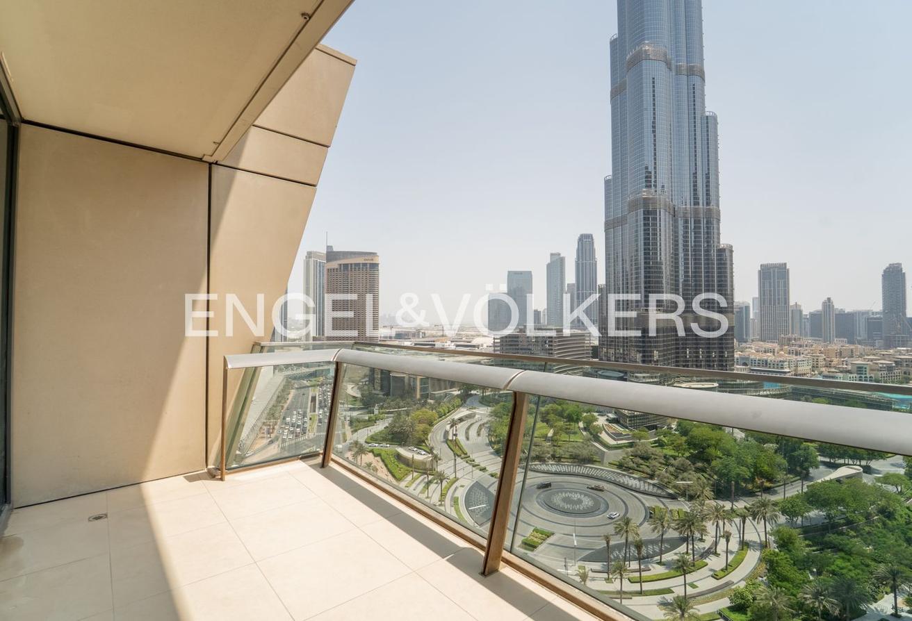 Burj Khalifa View | UPGRADED | Maid's Room photo 18