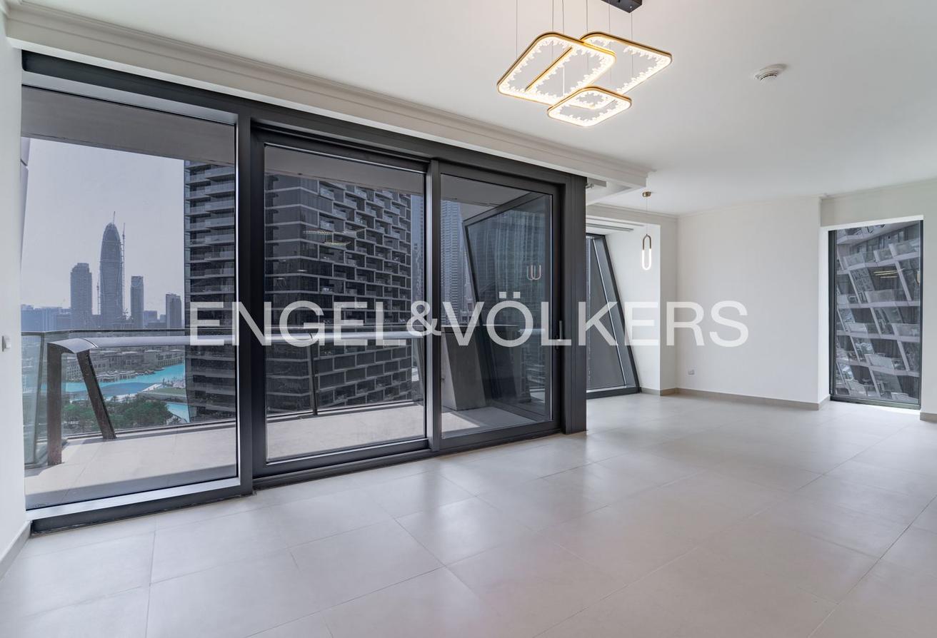Burj Khalifa View | UPGRADED | Maid's Room photo 4