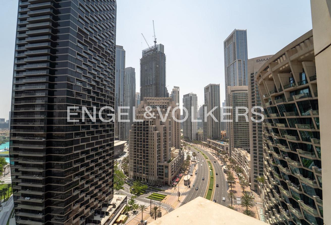 Burj Khalifa View | UPGRADED | Maid's Room photo 24